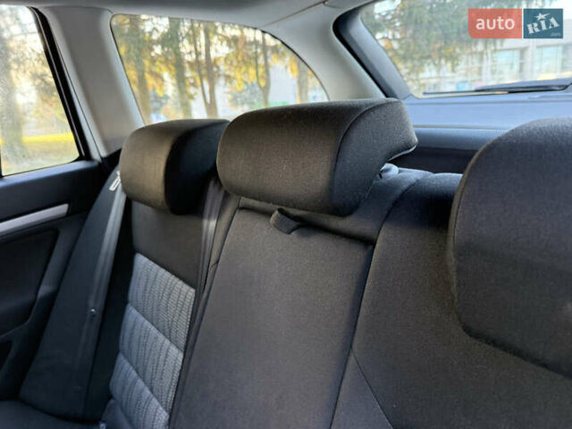 Сірий Шкода Октавія, об'ємом двигуна 1.6 л та пробігом 300 тис. км за 6700 $, фото 53 на Automoto.ua