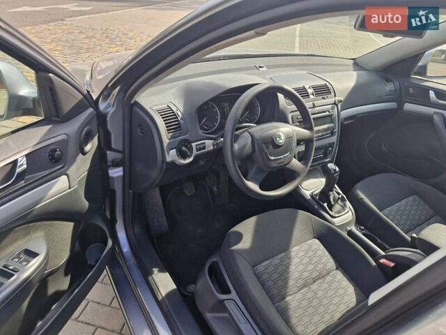 Сірий Шкода Октавія, об'ємом двигуна 1.4 л та пробігом 230 тис. км за 7300 $, фото 8 на Automoto.ua