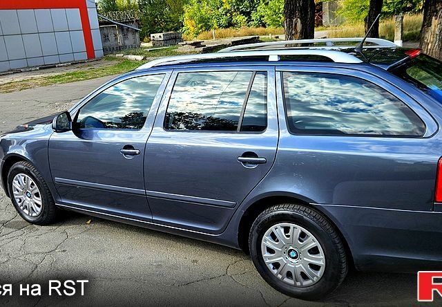 Сірий Шкода Октавія, об'ємом двигуна 2 л та пробігом 140 тис. км за 8300 $, фото 2 на Automoto.ua