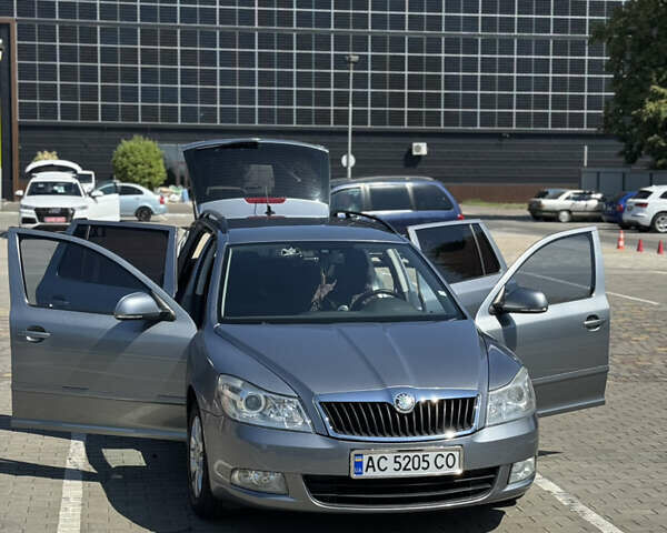 Серый Шкода Октавия, объемом двигателя 1.6 л и пробегом 245 тыс. км за 8300 $, фото 18 на Automoto.ua