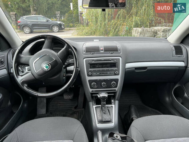 Серый Шкода Октавия, объемом двигателя 1.6 л и пробегом 204 тыс. км за 8500 $, фото 25 на Automoto.ua