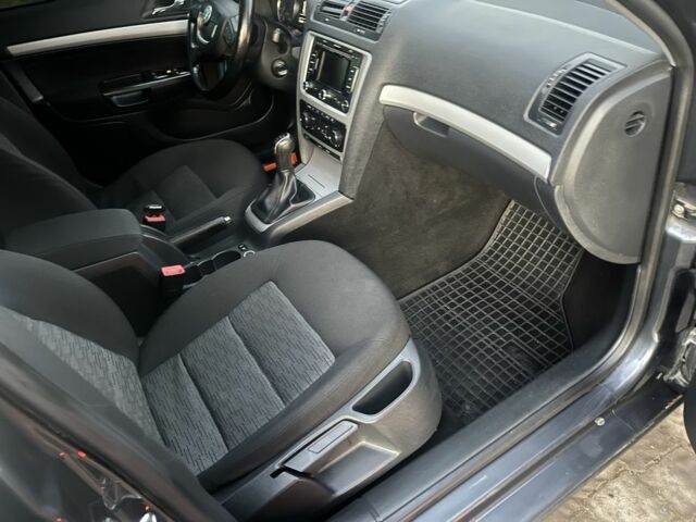 Серый Шкода Октавия, объемом двигателя 1.6 л и пробегом 269 тыс. км за 6900 $, фото 15 на Automoto.ua