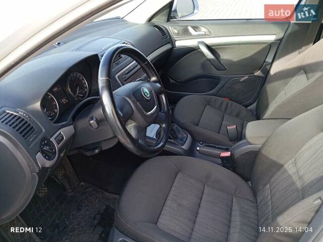 Серый Шкода Октавия, объемом двигателя 1.8 л и пробегом 160 тыс. км за 9200 $, фото 9 на Automoto.ua