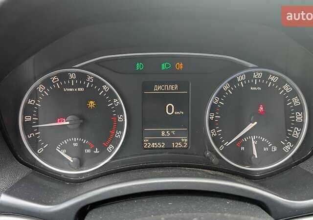 Сірий Шкода Октавія, об'ємом двигуна 1.6 л та пробігом 224 тис. км за 7800 $, фото 19 на Automoto.ua