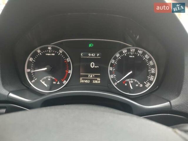 Серый Шкода Октавия, объемом двигателя 1.8 л и пробегом 208 тыс. км за 9500 $, фото 11 на Automoto.ua
