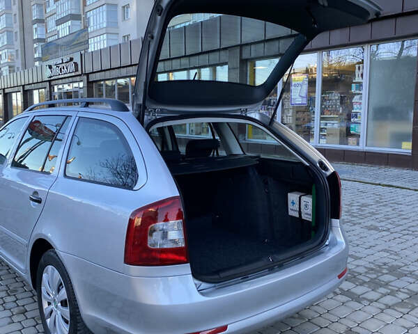Серый Шкода Октавия, объемом двигателя 1.6 л и пробегом 225 тыс. км за 7999 $, фото 82 на Automoto.ua