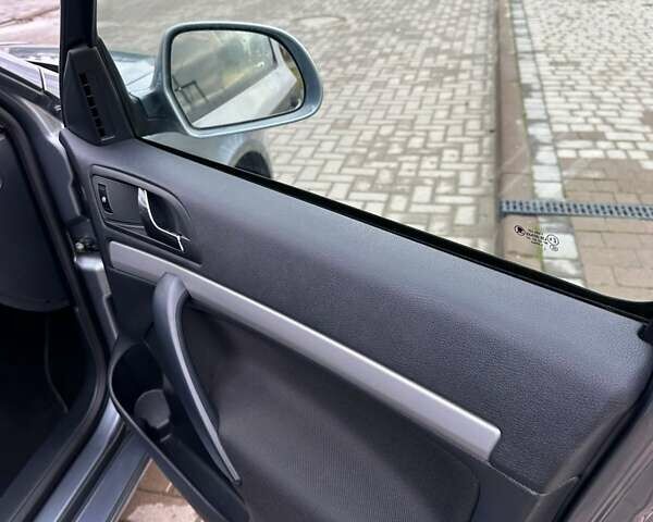 Серый Шкода Октавия, объемом двигателя 1.4 л и пробегом 201 тыс. км за 8000 $, фото 24 на Automoto.ua