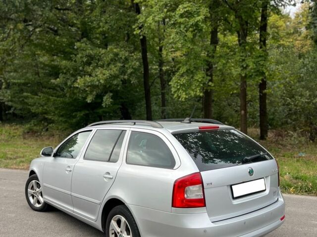 Шкода Октавия 2012 в Луцке на Automoto.ua Серый Шкода Октавия, объемом двигателя 2 л и пробегом 314 тыс. км за 9400 $, фото 4 на Automoto.ua