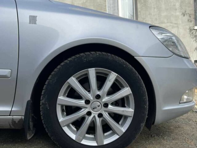 Серый Шкода Октавия, объемом двигателя 1.6 л и пробегом 309 тыс. км за 9100 $, фото 3 на Automoto.ua