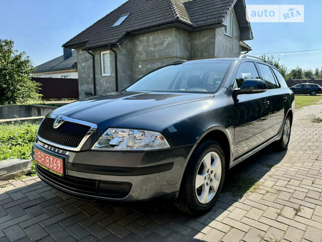 Серый Шкода Октавия, объемом двигателя 1.6 л и пробегом 211 тыс. км за 7999 $, фото 7 на Automoto.ua