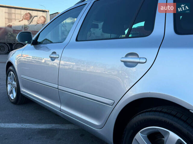 Сірий Шкода Октавія, об'ємом двигуна 0 л та пробігом 147 тис. км за 8499 $, фото 59 на Automoto.ua