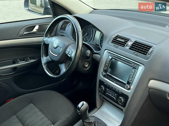 Серый Шкода Октавия, объемом двигателя 0 л и пробегом 255 тыс. км за 7399 $, фото 26 на Automoto.ua