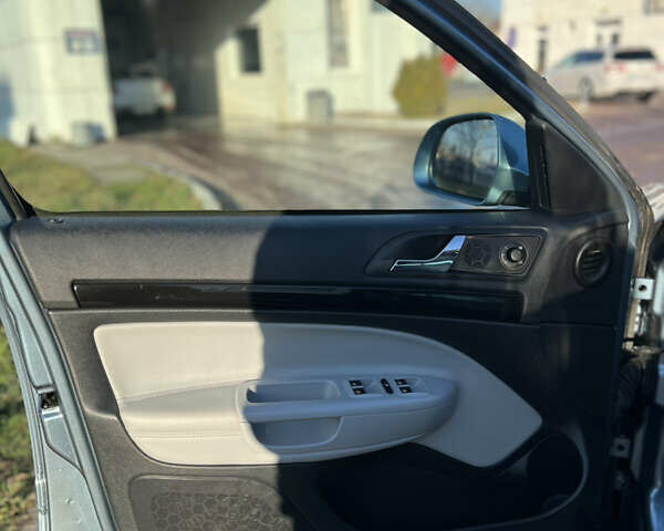 Серый Шкода Октавия, объемом двигателя 1.99 л и пробегом 239 тыс. км за 10777 $, фото 30 на Automoto.ua