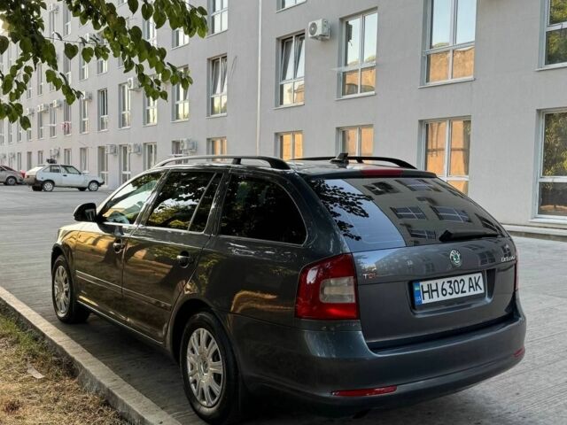 Серый Шкода Октавия, объемом двигателя 1.6 л и пробегом 295 тыс. км за 7500 $, фото 1 на Automoto.ua