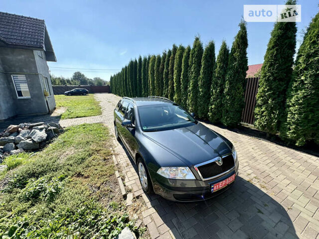 Серый Шкода Октавия, объемом двигателя 1.6 л и пробегом 211 тыс. км за 7999 $, фото 9 на Automoto.ua