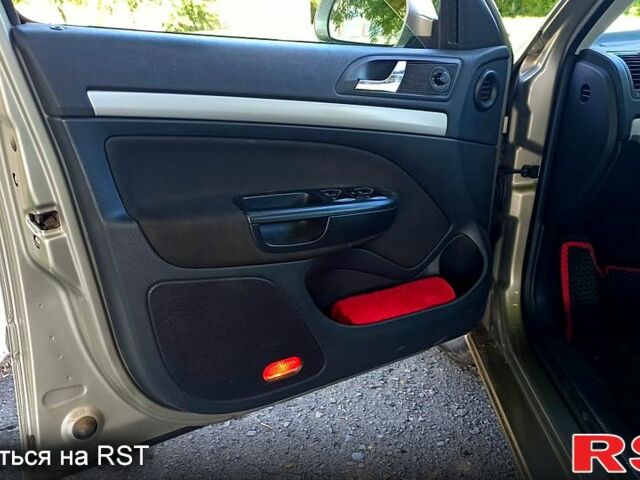 Сірий Шкода Октавія, об'ємом двигуна 1.8 л та пробігом 230 тис. км за 9200 $, фото 11 на Automoto.ua