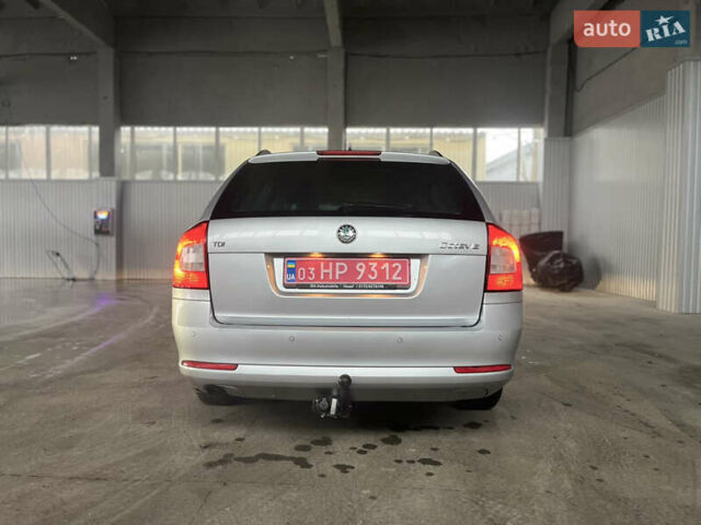 Серый Шкода Октавия, объемом двигателя 1.6 л и пробегом 214 тыс. км за 9300 $, фото 20 на Automoto.ua