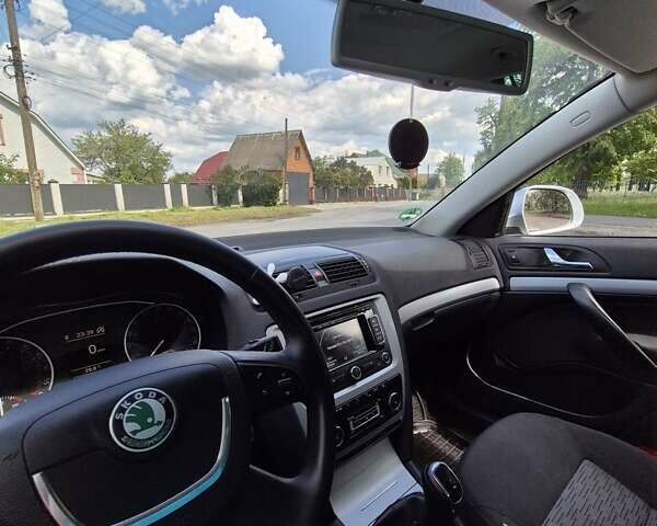 Серый Шкода Октавия, объемом двигателя 1.6 л и пробегом 232 тыс. км за 8600 $, фото 13 на Automoto.ua