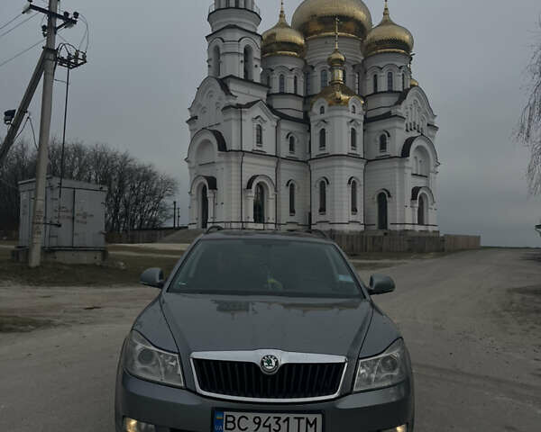 Серый Шкода Октавия, объемом двигателя 1.6 л и пробегом 230 тыс. км за 9700 $, фото 1 на Automoto.ua