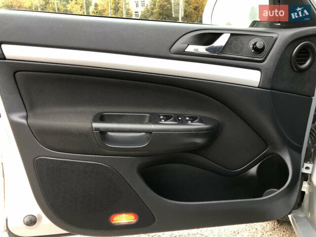 Сірий Шкода Октавія, об'ємом двигуна 2.01 л та пробігом 260 тис. км за 10300 $, фото 13 на Automoto.ua
