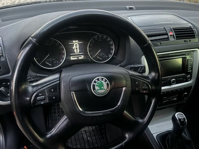 Серый Шкода Октавия, объемом двигателя 1.6 л и пробегом 269 тыс. км за 6900 $, фото 8 на Automoto.ua