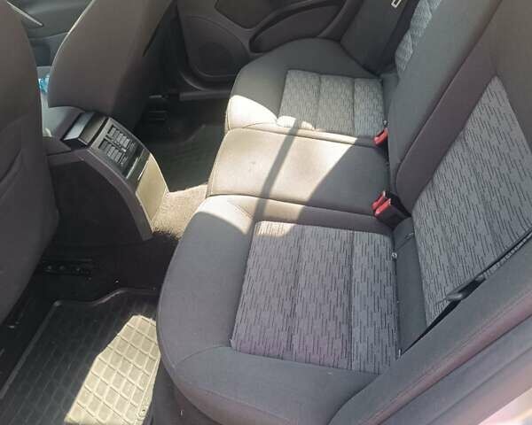 Серый Шкода Октавия, объемом двигателя 1.99 л и пробегом 260 тыс. км за 8000 $, фото 11 на Automoto.ua