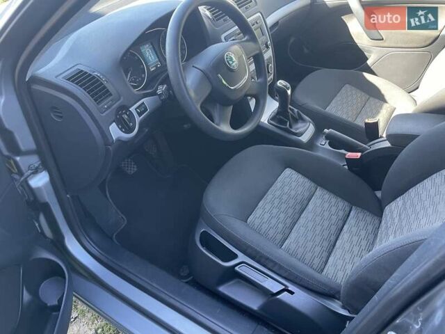Сірий Шкода Октавія, об'ємом двигуна 1.4 л та пробігом 146 тис. км за 7500 $, фото 15 на Automoto.ua