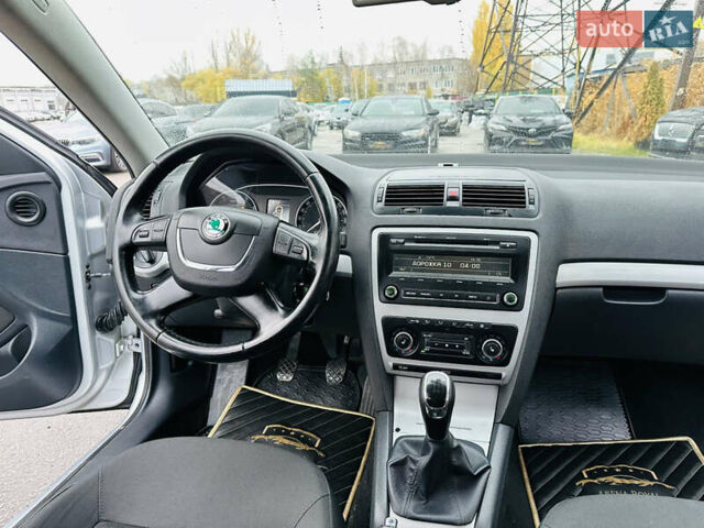 Сірий Шкода Октавія, об'ємом двигуна 1.39 л та пробігом 201 тис. км за 8200 $, фото 20 на Automoto.ua
