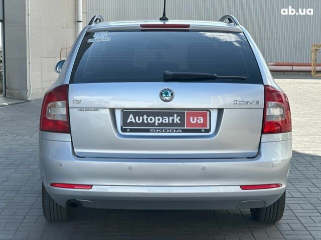 Серый Шкода Октавия, объемом двигателя 1.6 л и пробегом 227 тыс. км за 8980 $, фото 7 на Automoto.ua