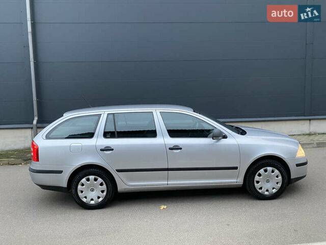 Серый Шкода Октавия, объемом двигателя 1.6 л и пробегом 184 тыс. км за 6999 $, фото 7 на Automoto.ua