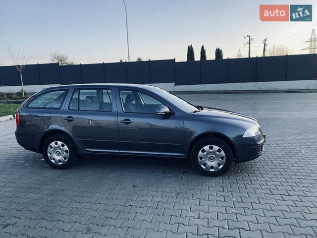Сірий Шкода Октавія, об'ємом двигуна 1.6 л та пробігом 180 тис. км за 7300 $, фото 3 на Automoto.ua