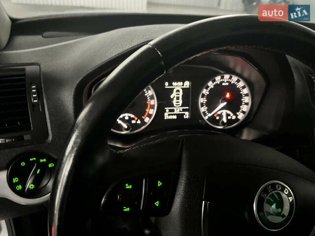 Серый Шкода Октавия, объемом двигателя 1.6 л и пробегом 214 тыс. км за 9300 $, фото 58 на Automoto.ua