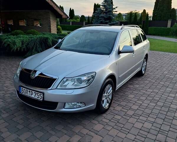 Серый Шкода Октавия, объемом двигателя 1.6 л и пробегом 205 тыс. км за 9400 $, фото 7 на Automoto.ua