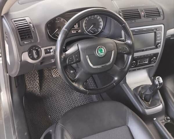 Шкода Октавия 2012 в Луцке на Automoto.ua Серый Шкода Октавия, объемом двигателя 1.8 л и пробегом 183 тыс. км за 9200 $, фото 2 на Automoto.ua