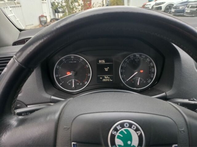 Шкода Октавия 2012 в Киеве на Automoto.ua Серый Шкода Октавия, объемом двигателя 1.6 л и пробегом 283 тыс. км за 7500 $, фото 5 на Automoto.ua
