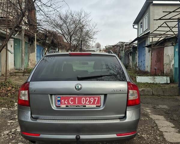 Серый Шкода Октавия, объемом двигателя 1.6 л и пробегом 195 тыс. км за 8950 $, фото 4 на Automoto.ua