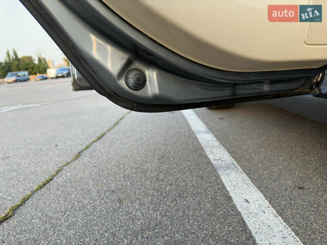 Серый Шкода Октавия, объемом двигателя 1.6 л и пробегом 347 тыс. км за 7100 $, фото 8 на Automoto.ua