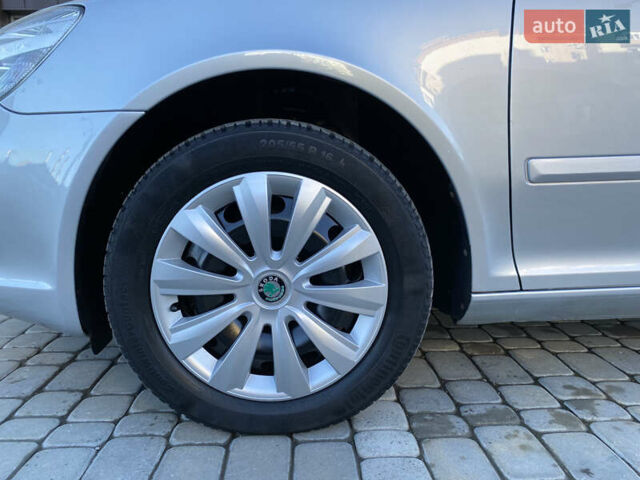 Серый Шкода Октавия, объемом двигателя 1.6 л и пробегом 225 тыс. км за 7999 $, фото 33 на Automoto.ua