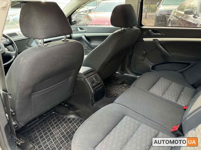 Серый Шкода Октавия, объемом двигателя 1.6 л и пробегом 267 тыс. км за 8550 $, фото 10 на Automoto.ua
