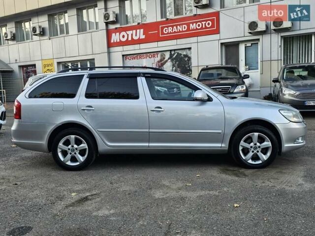 Шкода Октавия 2012 в Одессе на Automoto.ua Серый Шкода Октавия, объемом двигателя 1.97 л и пробегом 274 тыс. км за 9700 $, фото 7 на Automoto.ua