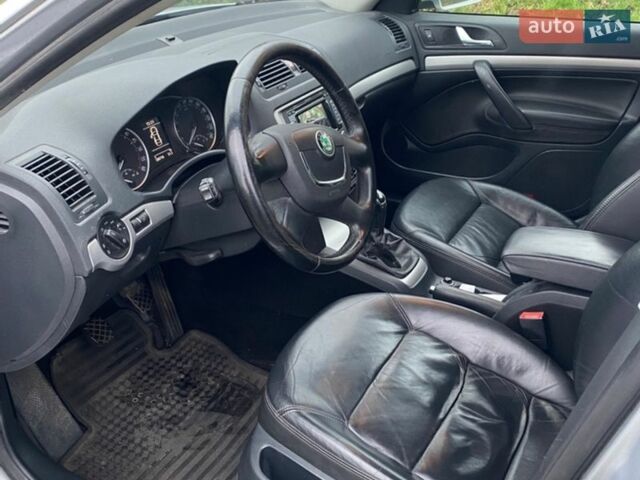 Серый Шкода Октавия, объемом двигателя 1.6 л и пробегом 230 тыс. км за 8100 $, фото 10 на Automoto.ua