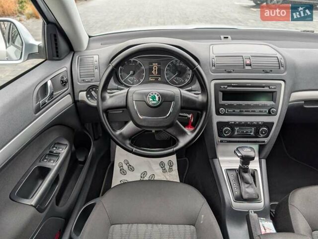 Сірий Шкода Октавія, об'ємом двигуна 1.4 л та пробігом 210 тис. км за 7250 $, фото 26 на Automoto.ua