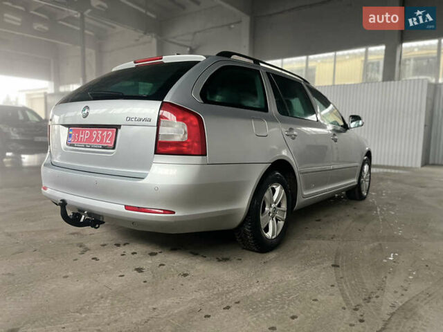 Серый Шкода Октавия, объемом двигателя 1.6 л и пробегом 214 тыс. км за 9300 $, фото 3 на Automoto.ua