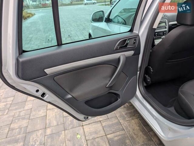 Сірий Шкода Октавія, об'ємом двигуна 1.4 л та пробігом 210 тис. км за 7250 $, фото 35 на Automoto.ua