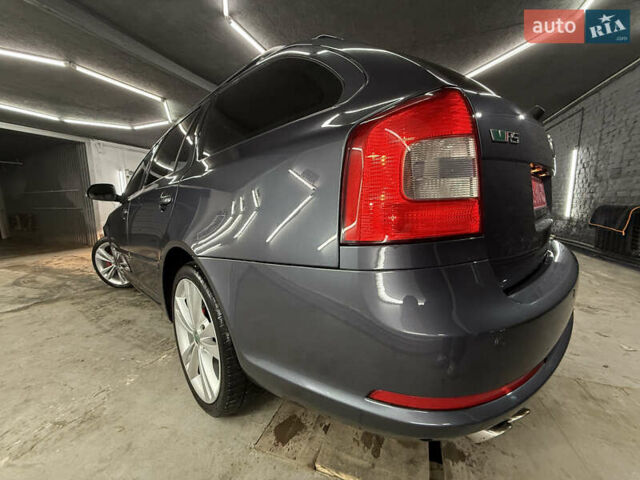 Сірий Шкода Октавія, об'ємом двигуна 2 л та пробігом 270 тис. км за 12000 $, фото 27 на Automoto.ua