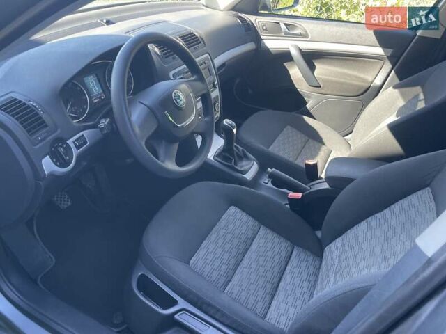 Сірий Шкода Октавія, об'ємом двигуна 1.4 л та пробігом 146 тис. км за 7500 $, фото 18 на Automoto.ua