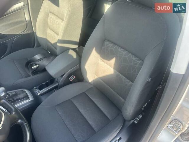 Серый Шкода Октавия, объемом двигателя 1.99 л и пробегом 257 тыс. км за 10600 $, фото 9 на Automoto.ua