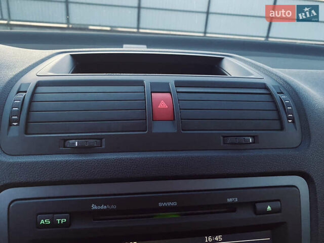 Сірий Шкода Октавія, об'ємом двигуна 1.6 л та пробігом 180 тис. км за 7300 $, фото 47 на Automoto.ua