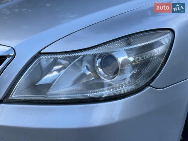 Сірий Шкода Октавія, об'ємом двигуна 1.6 л та пробігом 299 тис. км за 6450 $, фото 8 на Automoto.ua