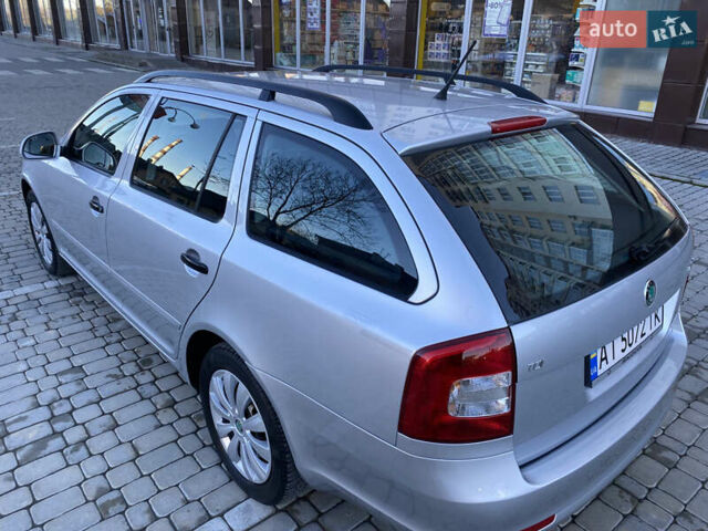 Серый Шкода Октавия, объемом двигателя 1.6 л и пробегом 225 тыс. км за 7999 $, фото 98 на Automoto.ua
